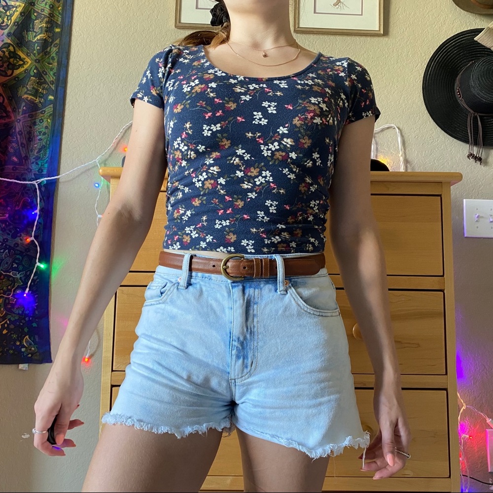 Floral print Prince & Fox scoop neck crop top